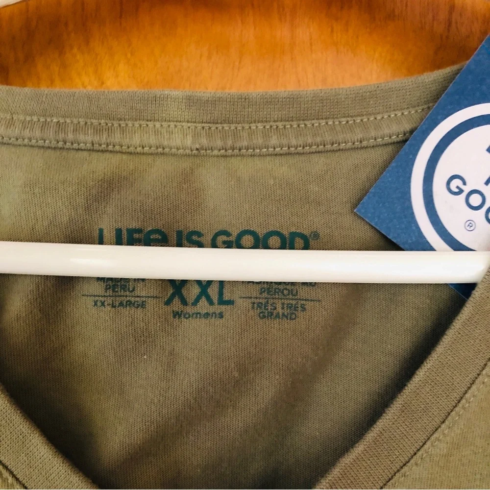 NWT: LIFE IS GOOD V-neck T-shirt - Picture 2 of 2